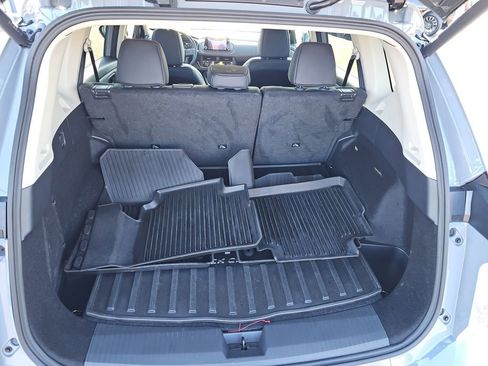 Used 2025 Nissan Rogue SV w/ Rock Creek Premium Package image 21