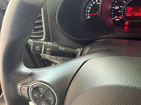 Used 2017 Kia Soul + FWD Hatchback 2.0L 4-Cyl image 29
