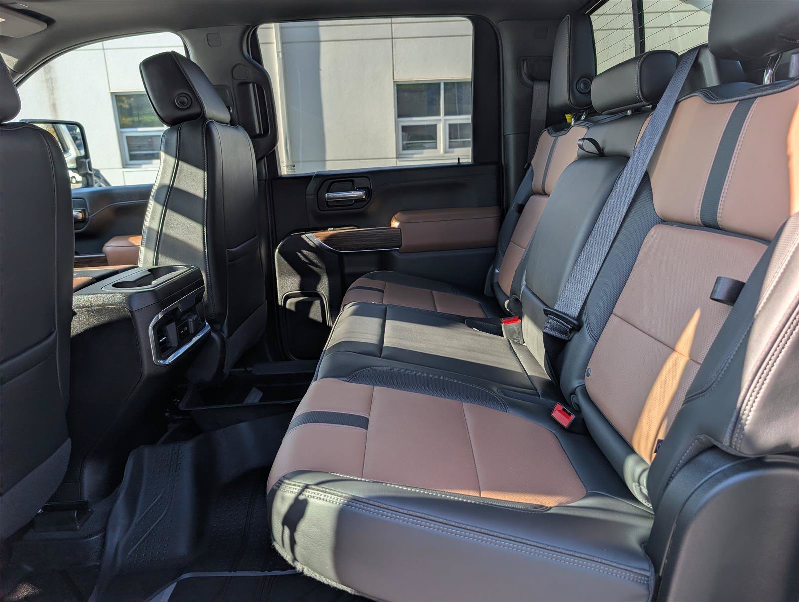 Used 2022 Chevrolet Silverado 2500 High Country w/ Safety Package II AWD/4WD image 16