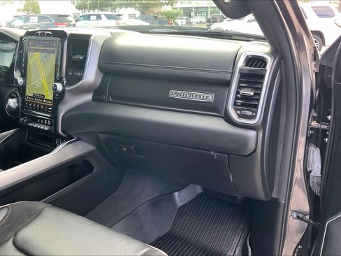 Used 2021 RAM 1500 Laramie image 18