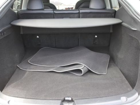 Used 2023 Tesla Model Y Long Range AWD/4WD image 34