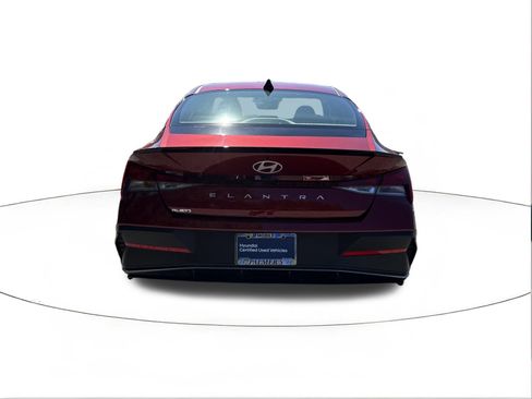 Certified 2025 Hyundai Elantra Sport image 4