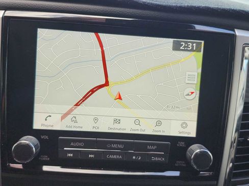 Used 2021 Nissan Titan SV w/ SV Convenience Package image 19