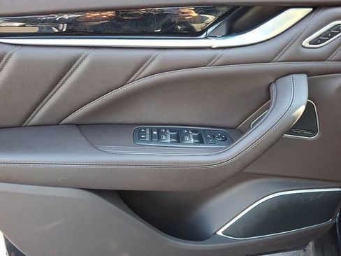 Used 2022 Maserati Levante Modena image 15