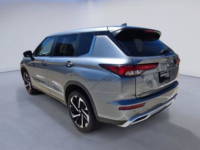 Used 2024 Mitsubishi Outlander SE