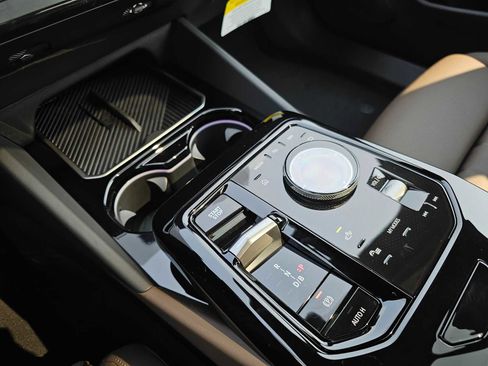 Used 2026 BMW i5 eDrive40 image 28