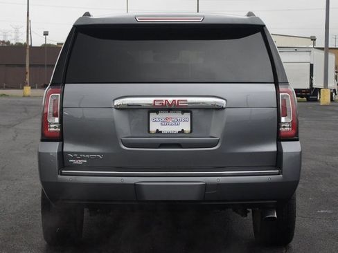 Used 2020 GMC Yukon Denali image 3