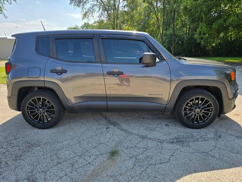 Used 2017 Jeep Renegade Sport w/ Power & Air Group FWD image 4