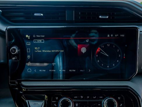 Used 2024 GMC Sierra 2500 AT4 w/ AT4 Premium Plus Package image 25