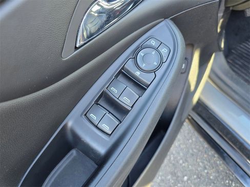 Used 2017 Chevrolet Volt LT w/ Comfort Package image 22