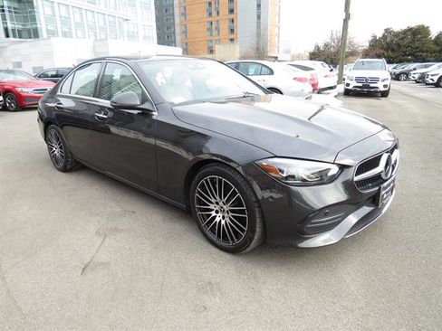 Used 2025 Mercedes-Benz C 300 4MATIC Sedan image 5