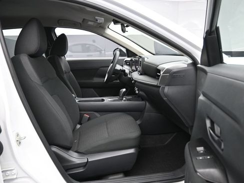 Used 2025 Nissan Kicks S AWD/4WD image 27