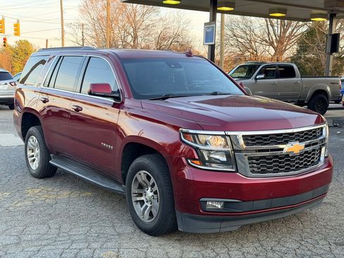 Used 2017 Chevrolet Tahoe LT image 3