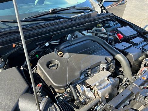 Used 2021 Chevrolet Malibu LT image 8