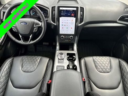 Certified 2024 Ford Edge Titanium image 9