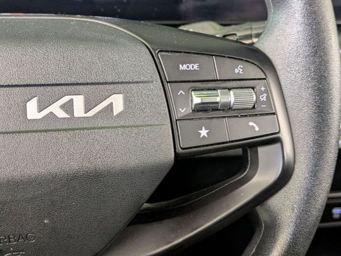 Used 2025 Kia K4 FWD image 21