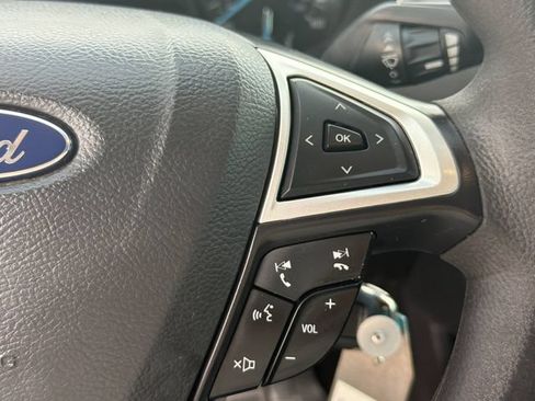 Used 2013 Ford Fusion SE FWD image 25