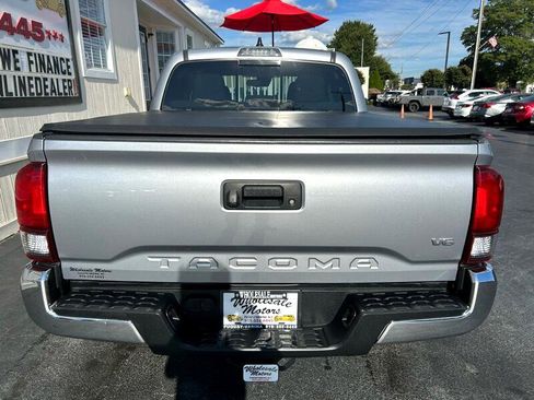 Used 2021 Toyota Tacoma SR5 image 6