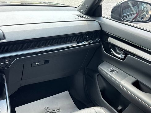 Used 2025 Honda CR-V Sport Touring image 19