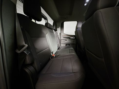 Used 2022 Chevrolet Silverado 1500 LT AWD/4WD image 25