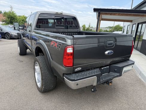 Used 2016 Ford F250 XLT w/ XLT Premium Package AWD/4WD image 10