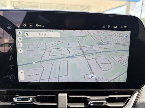 New 2026 Chevrolet Equinox LT w/ Safety and Technology Package FWD image 19