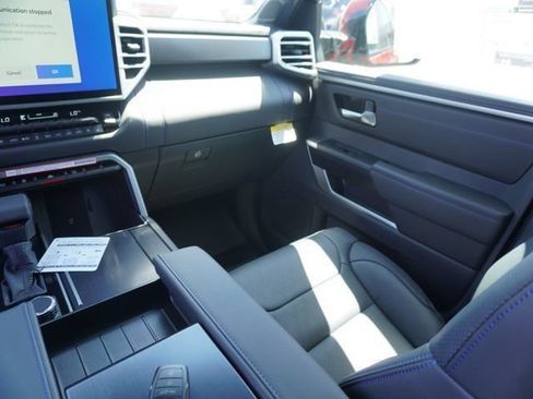 New 2025 Toyota Sequoia Platinum AWD/4WD image 24