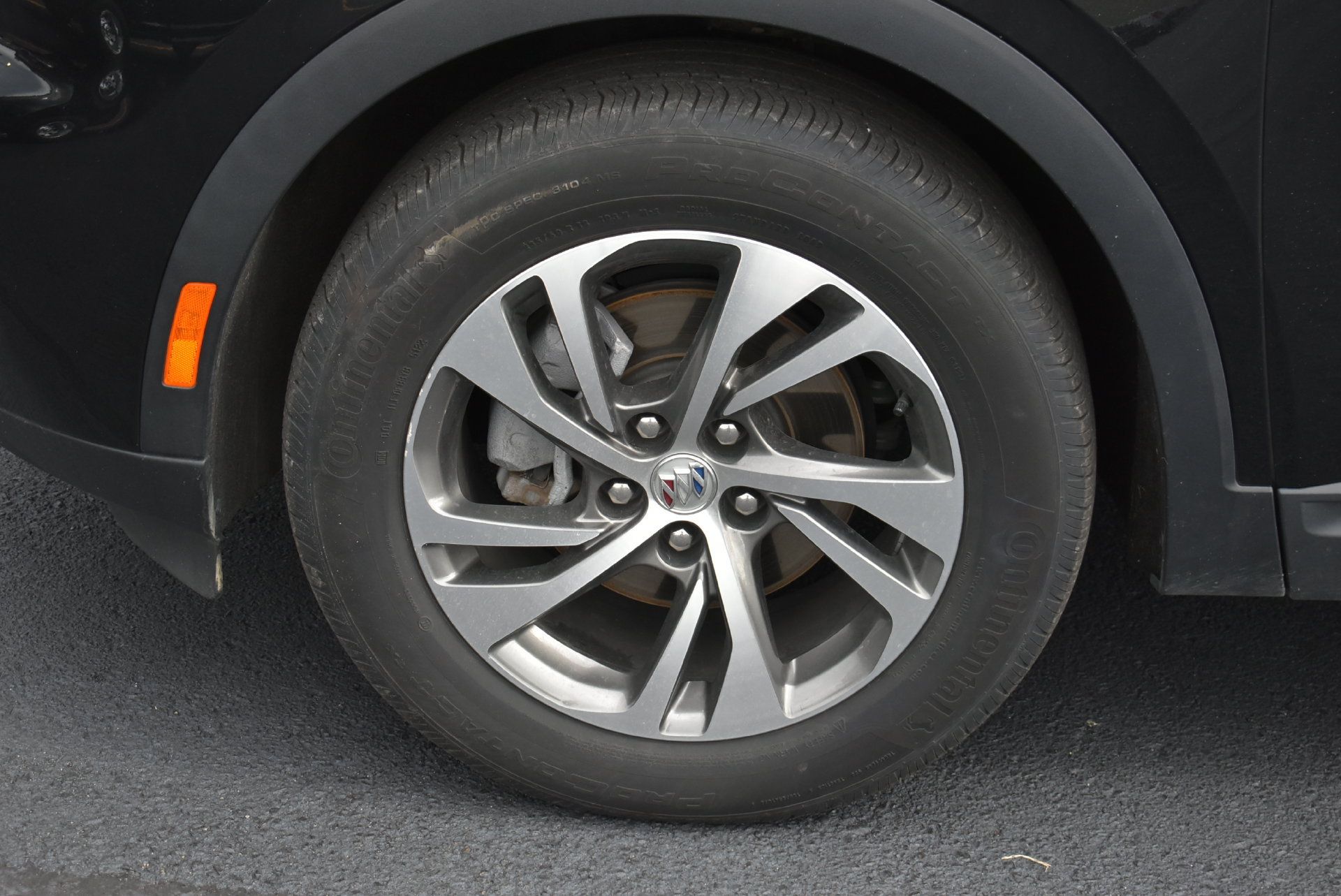Used 2023 Buick Envision Essence AWD/4WD image 10
