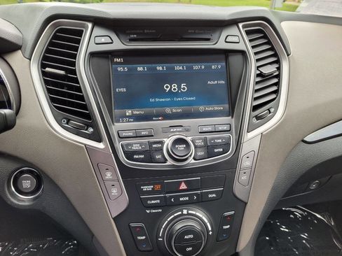 Used 2013 Hyundai Santa Fe Sport w/ Technology Pkg image 11