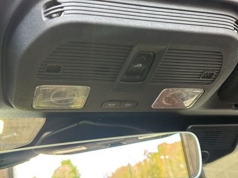 Used 2025 Ford Mustang GT Premium image 28