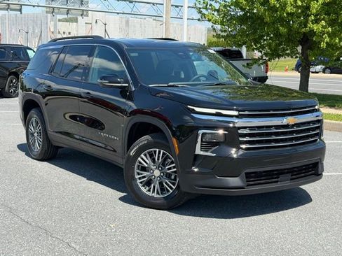New 2026 Chevrolet Traverse LT AWD/4WD image 1