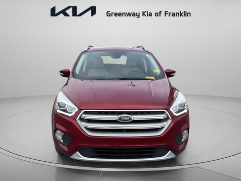 Used 2017 Ford Escape Titanium image 2