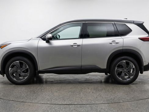 Used 2025 Nissan Rogue SV FWD image 5