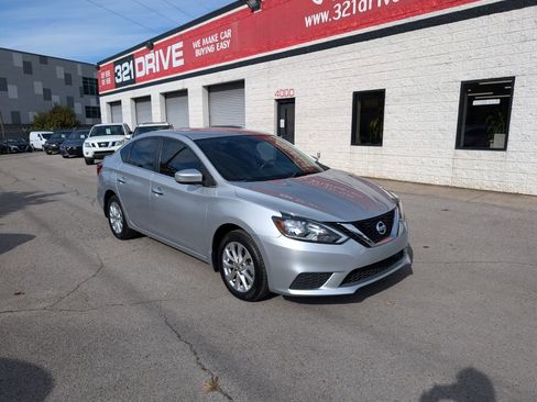 Used 2019 Nissan Sentra S w/ Appearance Package image 4