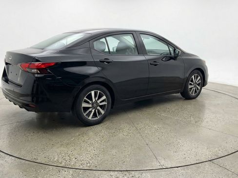 Used 2025 Nissan Versa SV image 9