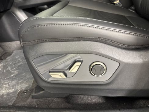New 2027 Kia Telluride S w/ Towing Package FWD image 9