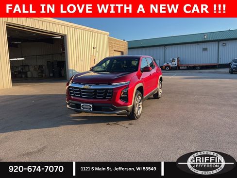 Used 2025 Chevrolet Equinox LT image 3