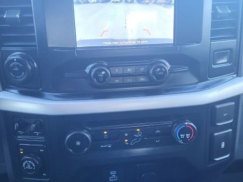 Used 2022 Ford F150 XLT w/ Trailer Tow Package image 6