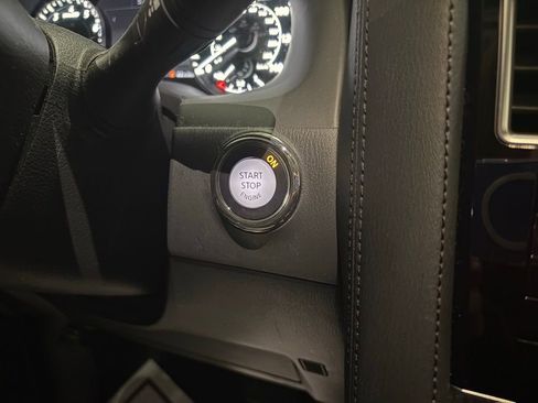 Used 2024 Nissan Armada SL w/ Captain's Chairs Package image 37