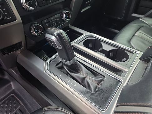 Used 2019 Ford F150 Platinum image 27