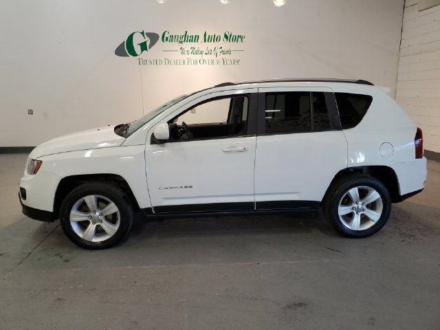 Used 2016 Jeep Compass Latitude AWD/4WD image 3