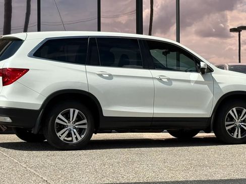 Used 2017 Honda Pilot EX image 13