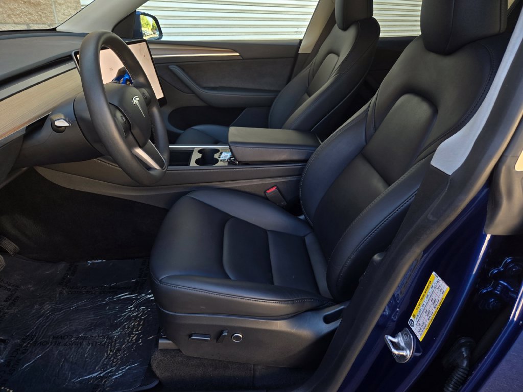 Used 2023 Tesla Model Y Long Range AWD/4WD image 16
