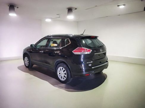 Used 2016 Nissan Rogue SV image 13