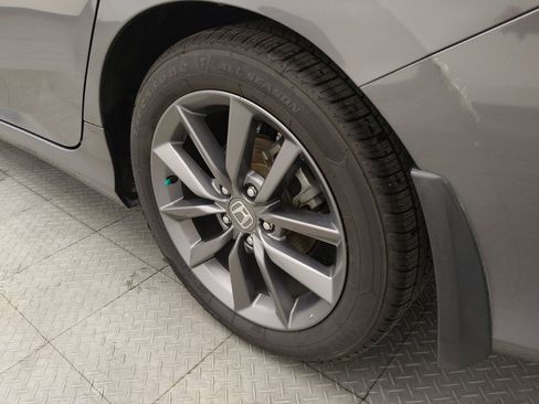 Used 2019 Honda Civic EX image 31