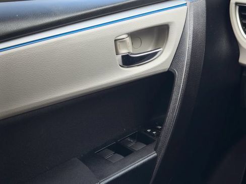 Used 2014 Toyota Corolla LE FWD image 14