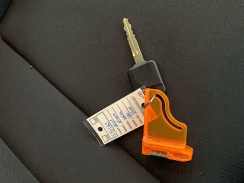 Used 2025 Nissan Versa S w/ Trunk Package image 41