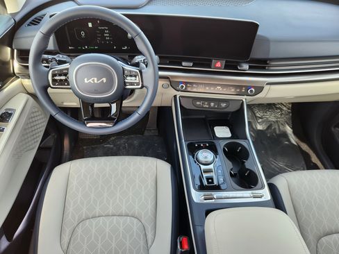 New 2026 Kia Carnival SX image 10
