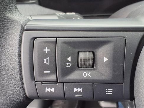 New 2026 Nissan Kicks SV image 17