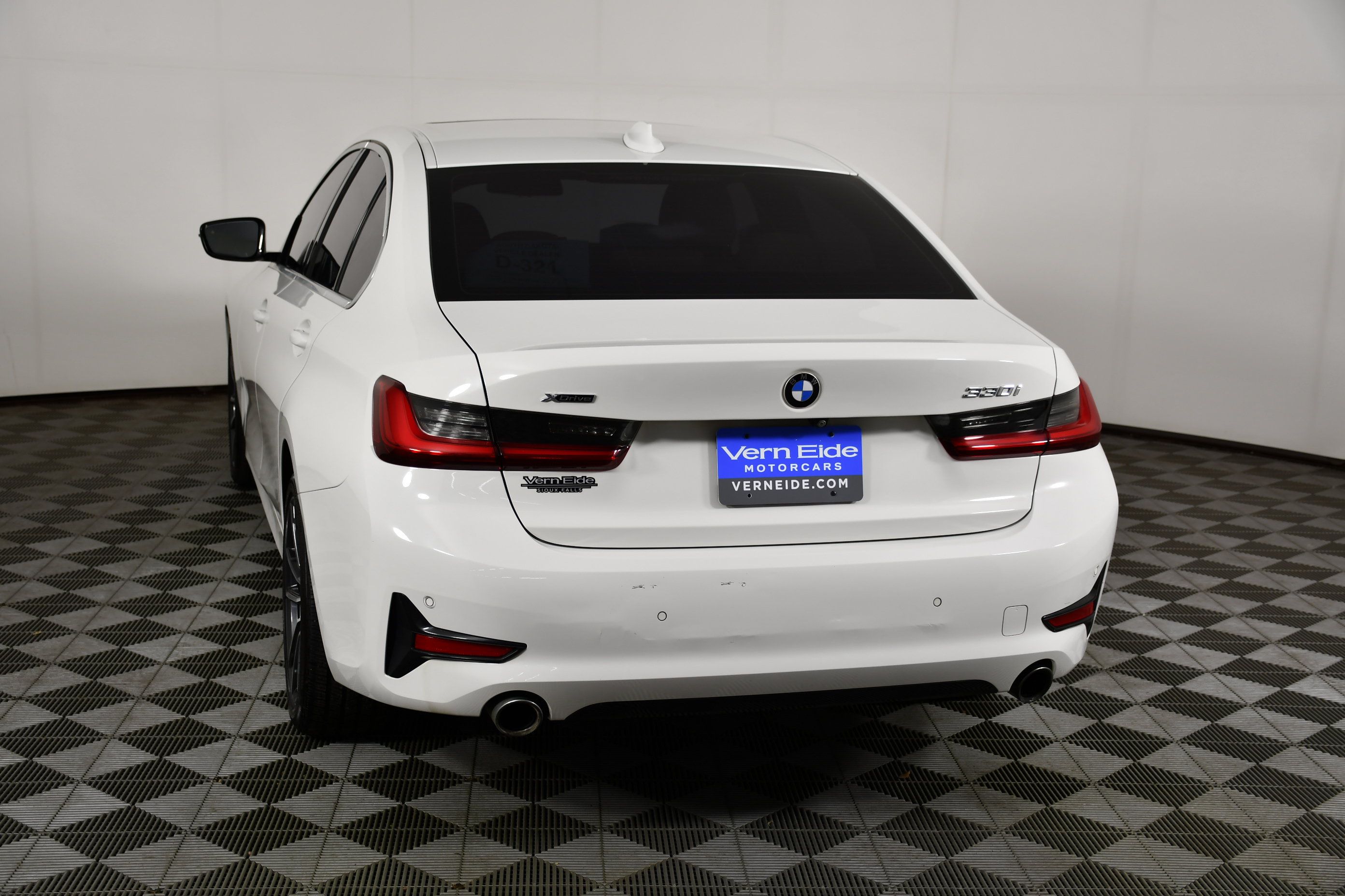 Used 2019 BMW 330i xDrive Sedan w/ Driving Assistance Package AWD/4WD image 7